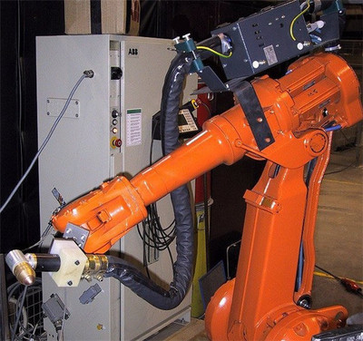 河南工業(yè)機器人市場概覽 玉興數(shù)控及價格淺析